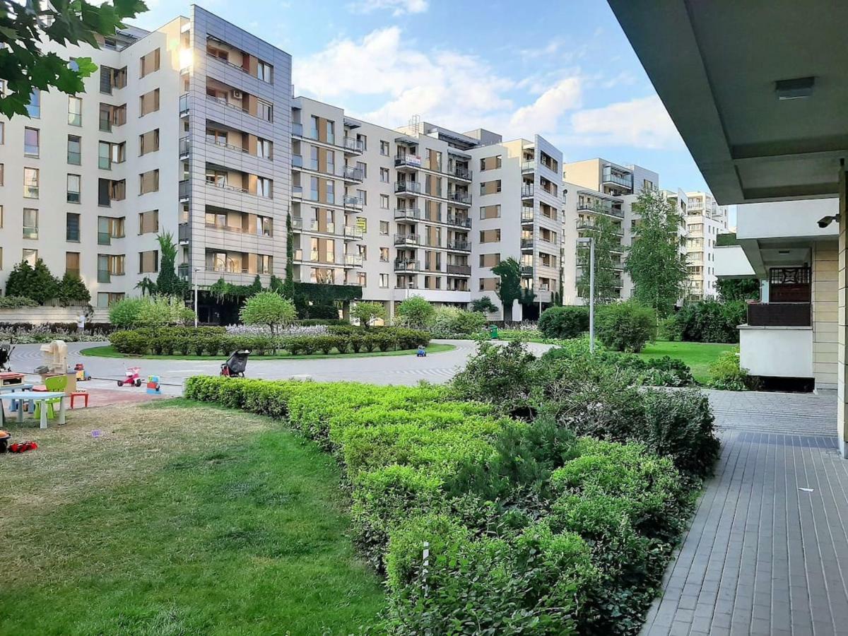 Airport Residence Amber Warszawa Eksteriør billede